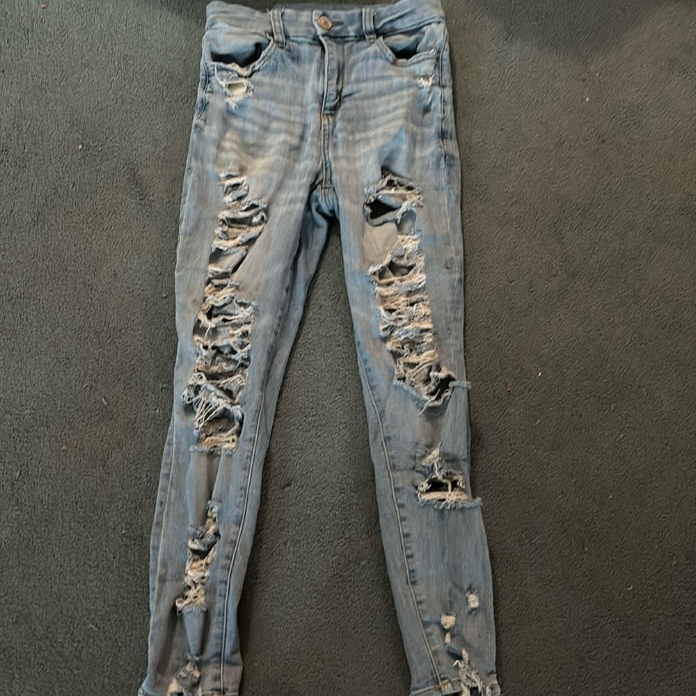 American Eagle, size 2 regular (stretchy) color, light blue